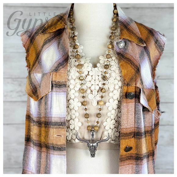 POL Keep it Classy Crop Top - Picture 10 of 13